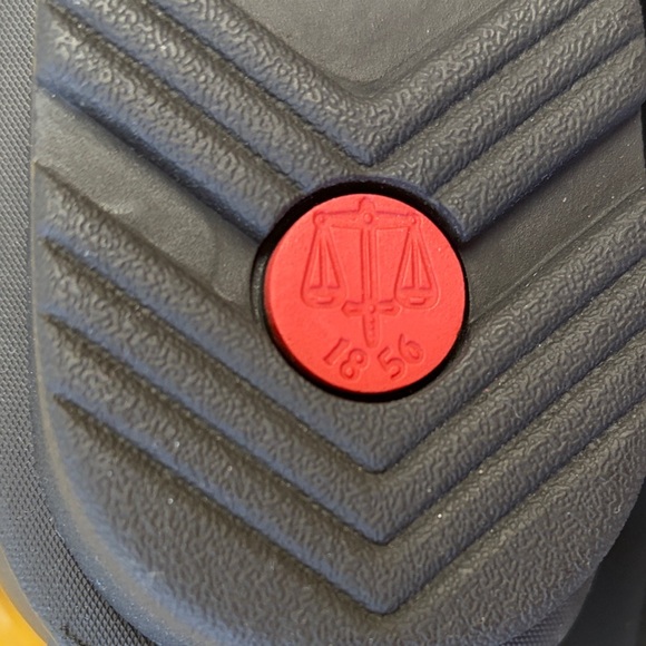 Hunter Classic Black Boots - Picture 8 of 12